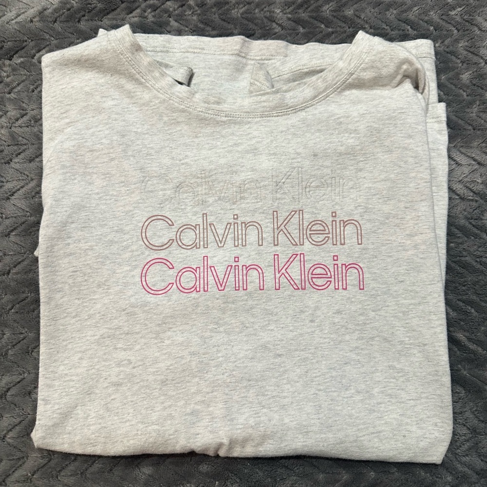 CK women’s 3X shirt